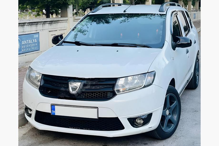 Renault Logan II 2013–2022 Spegelkåpor BMW-Style (2 st.) Foto 4