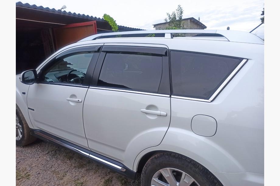 Mitsubishi Outlander 2012–2021 Vindavvisare med krom (4 st., Libao) Image