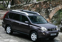 Nissan X-trail T31 2007–2014 Takrails – originaldesign (med belysning) foto 3
