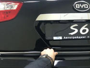 BYD S6 2010–2016 Libao bagageluckans kantlist i rostfritt stål foto 2