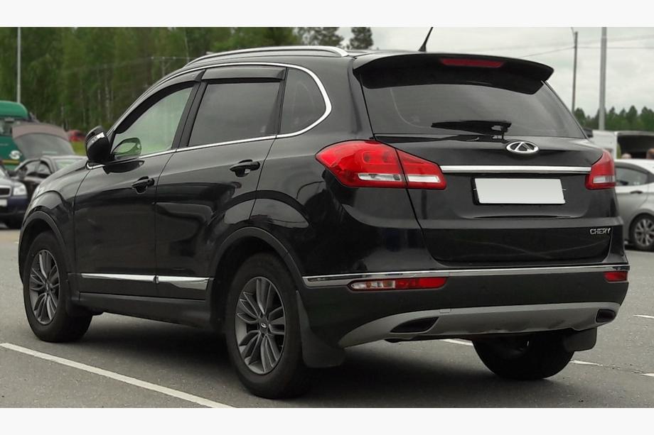 Chery Tiggo 5 2013– Libao list ovanför registreringsskylten (rostfritt stål) Image