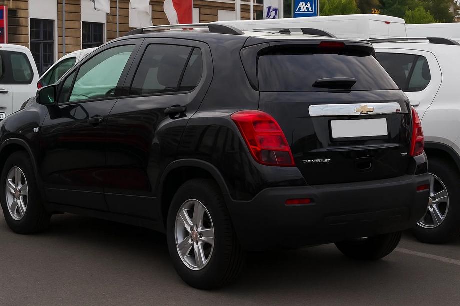 Chevrolet Trax 2012–2023 Kromlist ovanför registreringsskylt Libao (ABS) Image