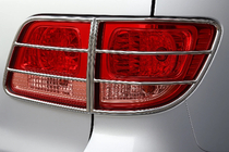 Toyota Fortuner 2006–2015 Skydd för baklyktor (rostfritt stål) foto 1