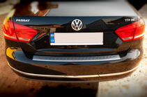 Volkswagen Passat B7 2012–2015 OmsaLine MAT bakre stötfångarskydd (Sedan, rostfritt stål) foto 2