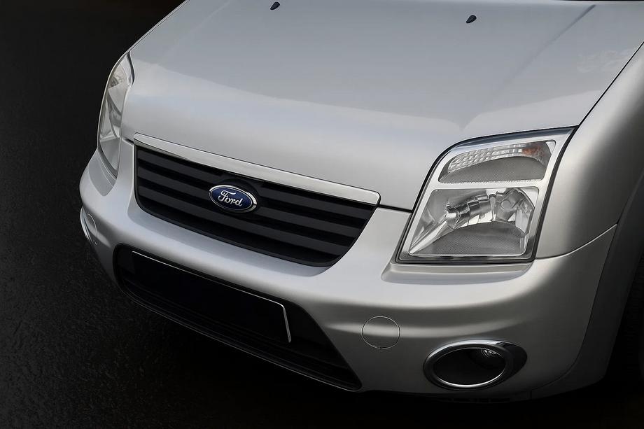 Ford Connect 2010–2013 Dimljusramar i krom (2 st, plast) Foto 3