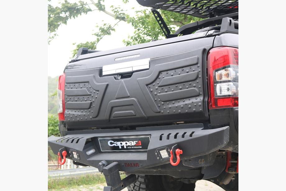 Mitsubishi L200 2015–2024 Plastlist för bagagelucka Image