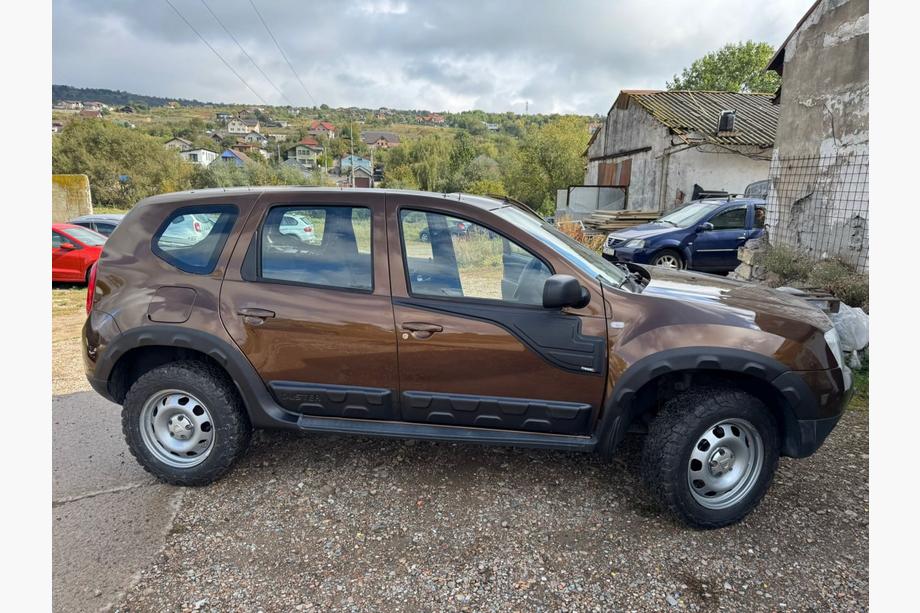 Renault Duster 2008–2017 Övre dörrlister (2 st) Foto 1
