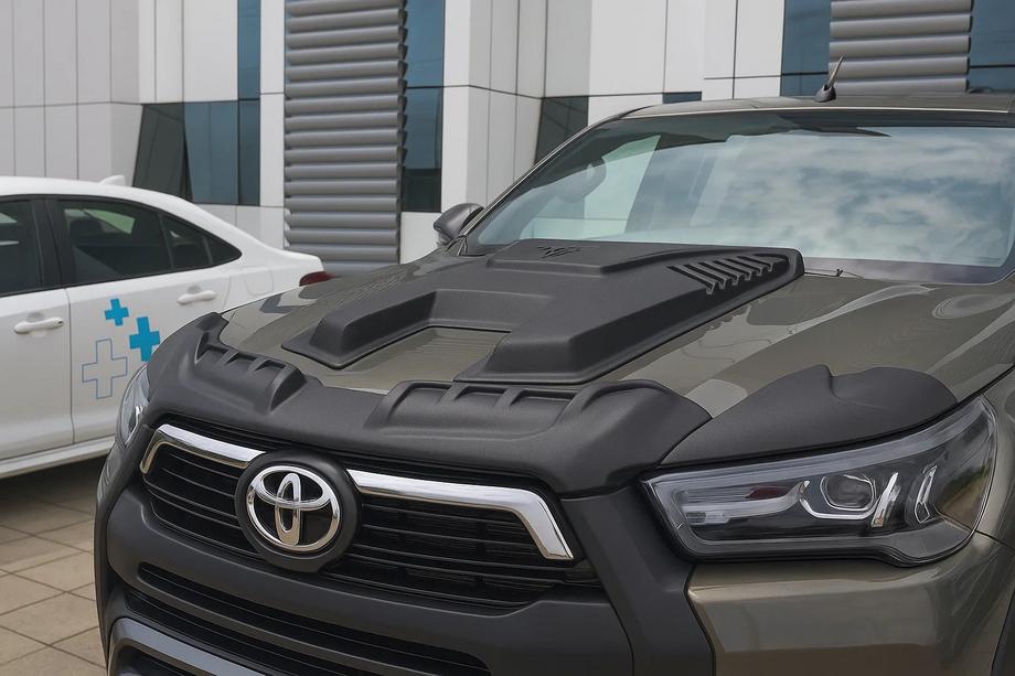Toyota Hilux 2015– Motorhuvskåpa (2021+, ABS) Image