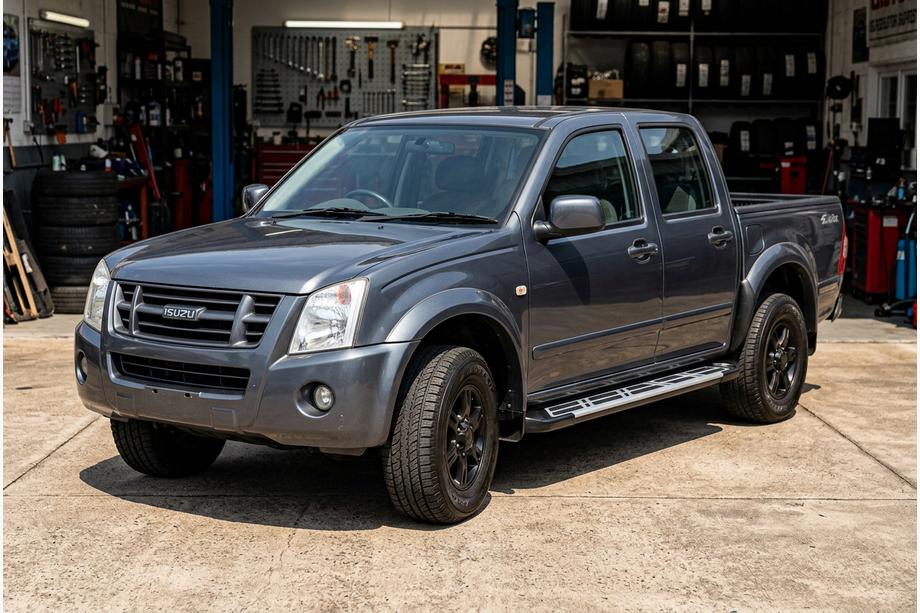 Isuzu D-Max 2002–2011 Sunrise sidosteg (2007-2012, 2 st, aluminium) Image
