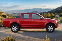 Isuzu D-Max 2002–2011 Sidosteg Maya Red (2007-2012, 2 st, aluminium) foto 1