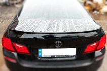 BMW 5-serien F10/F11 2010–2016 Lipspoiler LIP V2 (1234 Upgrade, svart) foto 3