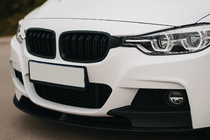BMW 3-serien F30/F31 2012–2019 Njurgaller M-Look (matt svart) foto 1