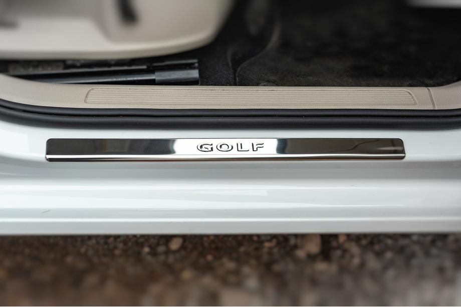 Volkswagen Golf 7/E-Golf 2012–2020 OmsaLine V2 tröskellister (4 st, rostfritt stål) Foto 2
