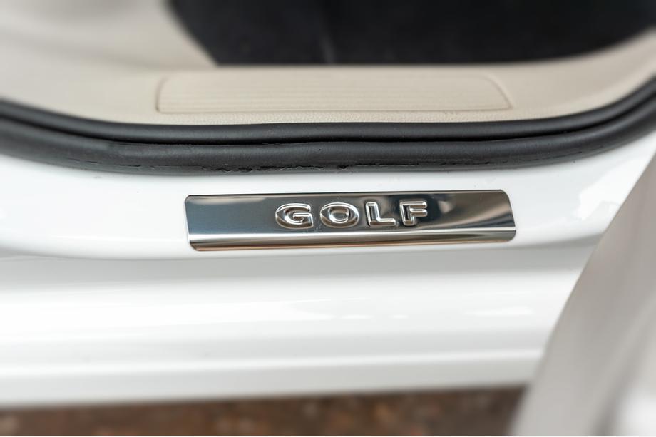 Volkswagen Golf 7/E-Golf 2012–2020 OmsaLine V2 tröskellister (4 st, rostfritt stål) Foto 4