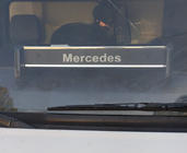 Mercedes T2 (507-814) 1967–1996 Instrumentbrädshylla (svart med röd söm) foto 2