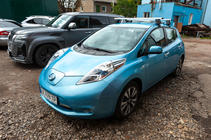 Nissan Leaf 2010–2017 Takräcke för slätt tak (krom, par) foto 8