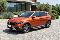 Fiat Tipo Cross 2021– Sidosteg BlackLine (2 st, aluminium) foto 1