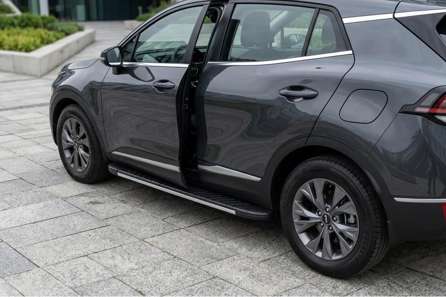 Kia Sportage 2021– Sidotrösklar Bosphore Grey (2 st, aluminium) Image