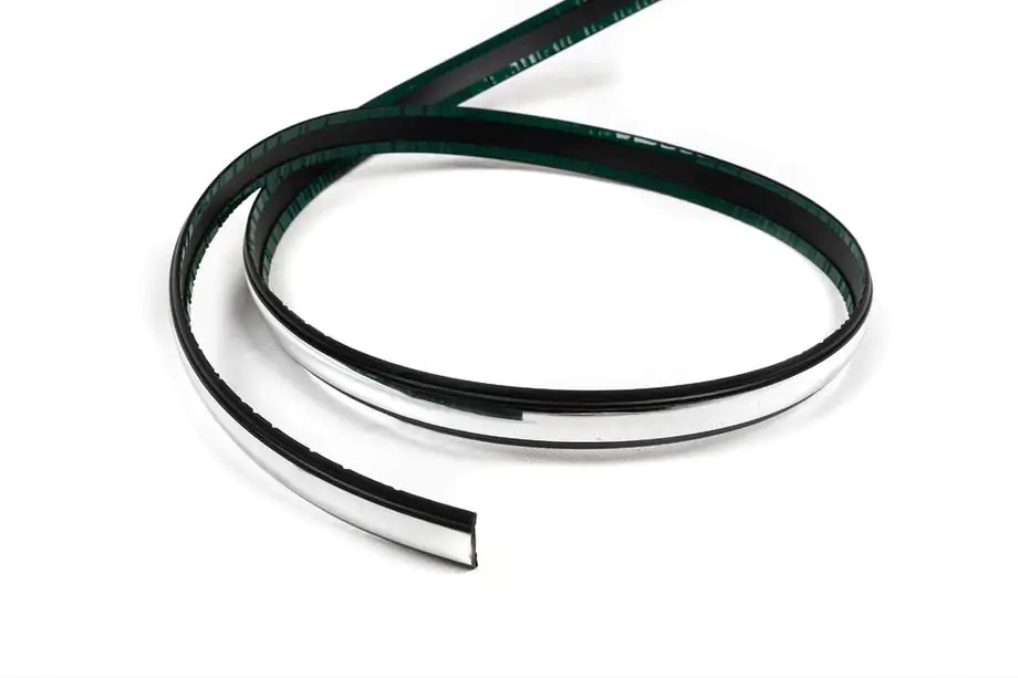 Svart list med kromlist per meter sal35 (1 meter, 26 mm) Image