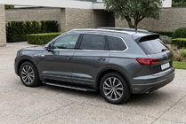 Volkswagen Touareg 2018– Sidosteg Bosphorus Grey (2 st, aluminium) foto 1