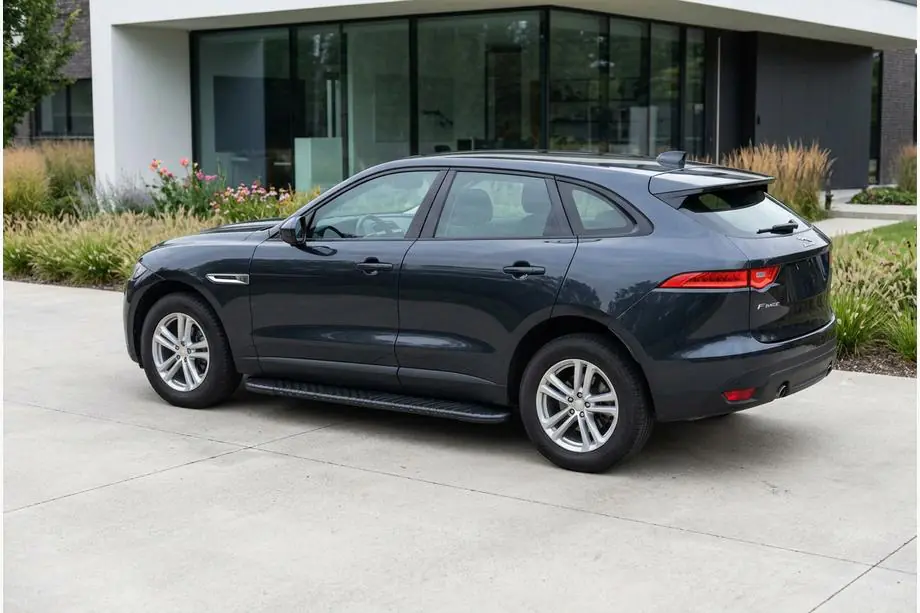 Jaguar F-PACE 2016– Sidosteg Bosphorus Black (2 st, aluminium) Image