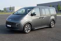 Hyundai Staria 2021– Sidosteg Vision New Black (2 st, aluminium) foto 1