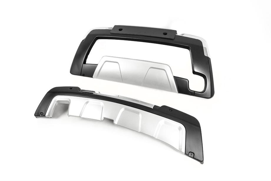 Dacia Duster 2008–2018 Front- och bakre stötfångarläppar 2014-2018 (2 st) Image