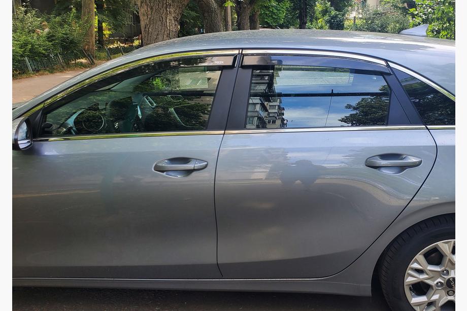 Kia Ceed 2018– Vindavvisare med kromlist HB (4 st, Niken) Image