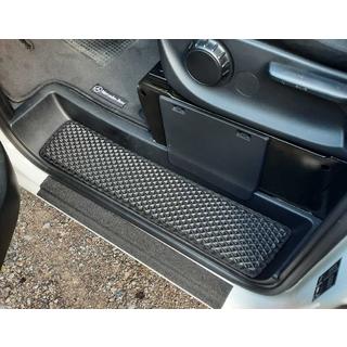 Tröskelmattor (3 st, EVA, svarta) Mercedes Vito/V-klass W447 2014– foto 1