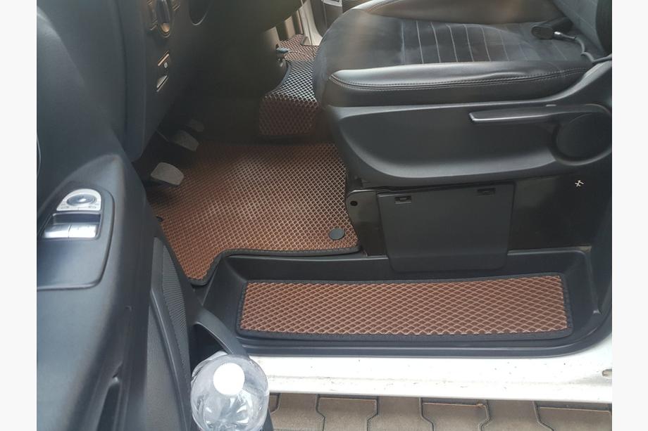 Mercedes Vito/V-klass W447 2014– Tröskelmattor (3 st, EVA, tegelröda) Image