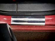 Nissan Qashqai 2010–2014 Instegslister (Carmos V2, 4 st, rostfritt stål) foto 4