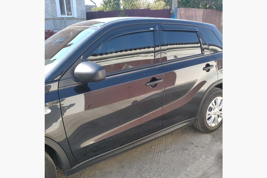Suzuki Vitara 2015– Vindavvisare för fönster (4 st, Niken) Image
