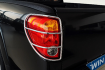 Mitsubishi L200 2006–2015 Bakljusskydd i rostfritt stål (2 st) foto 1