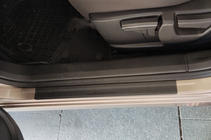 Nissan Qashqai 2010–2014 DDU tröskelskydd (4 st, plast) foto 1