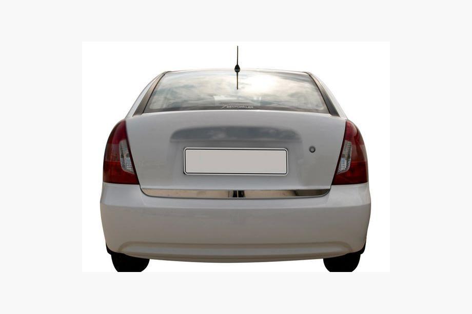 Hyundai Accent 2006–2010 Kromlist till baklucka (rostfritt stål) Foto 1