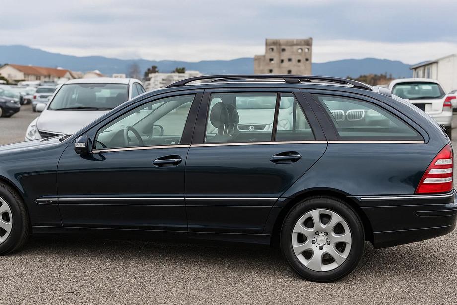 Mercedes C-klass W203 2000–2007 Fönsterlister (rostfritt stål) Foto 3