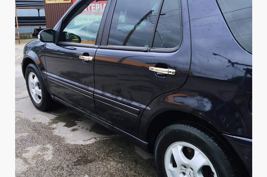 Mercedes ML W163 1997–2005 Kromade handtagskåpor (4 st) Foto 7
